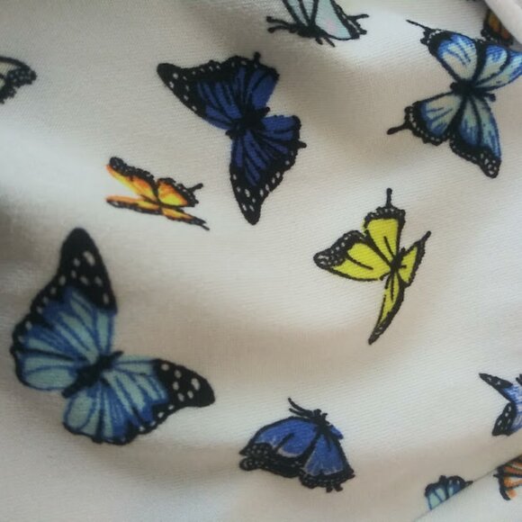 No Boundaries women's size XXXL (21) butterfly all over print blouse - Picture 7 of 15